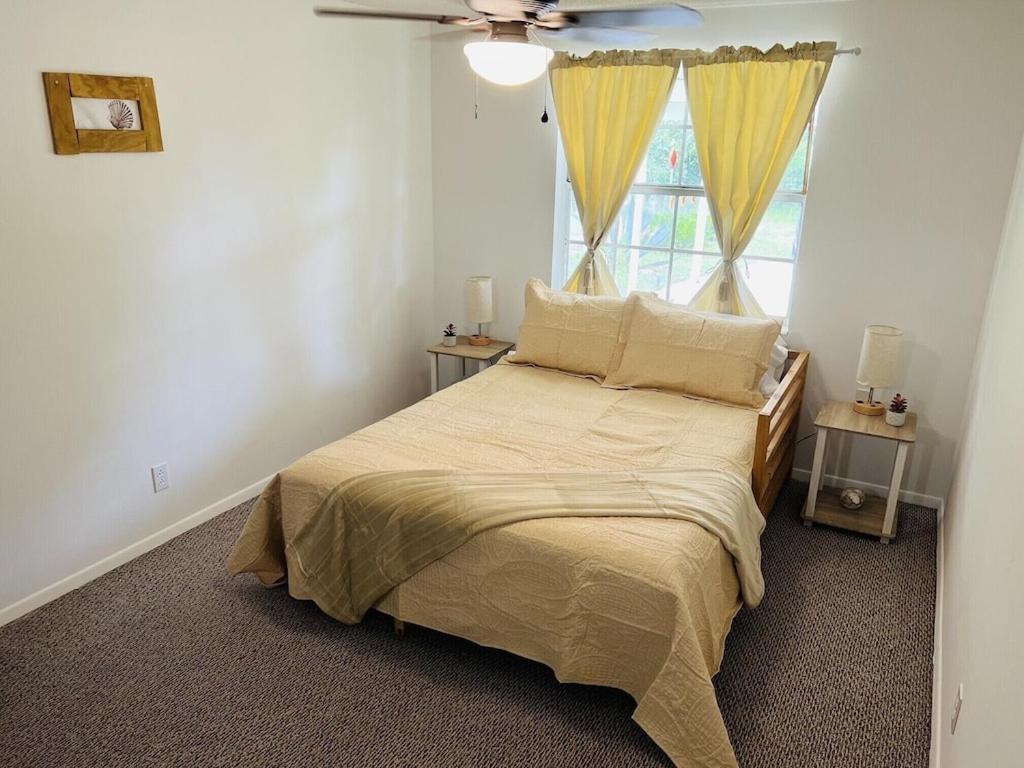 Villa House Of Shells, Beautiful Garden, Fenced Yard, Dog Friendly, Fire Pit! Crystal River Exterior foto